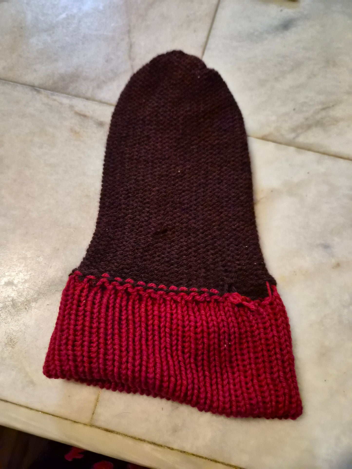 Deeply Discounted: Two-Tone Knit Beanie - Burgundy & Red (Sentro/Machine-Assisted)